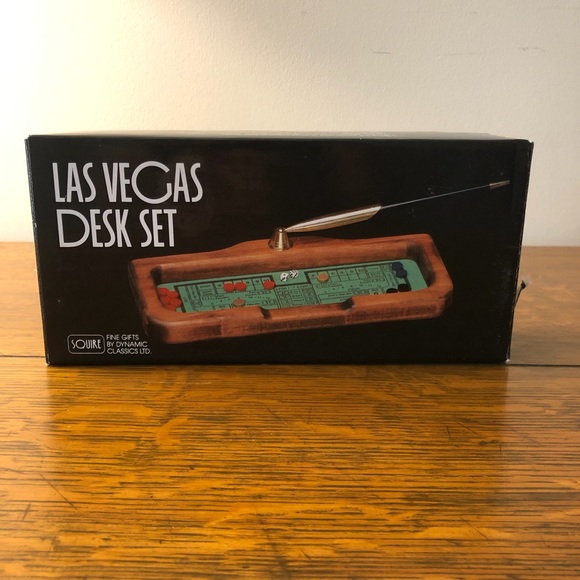 Vintage Las Vegas Craps Desk Set - Picture 2 of 9